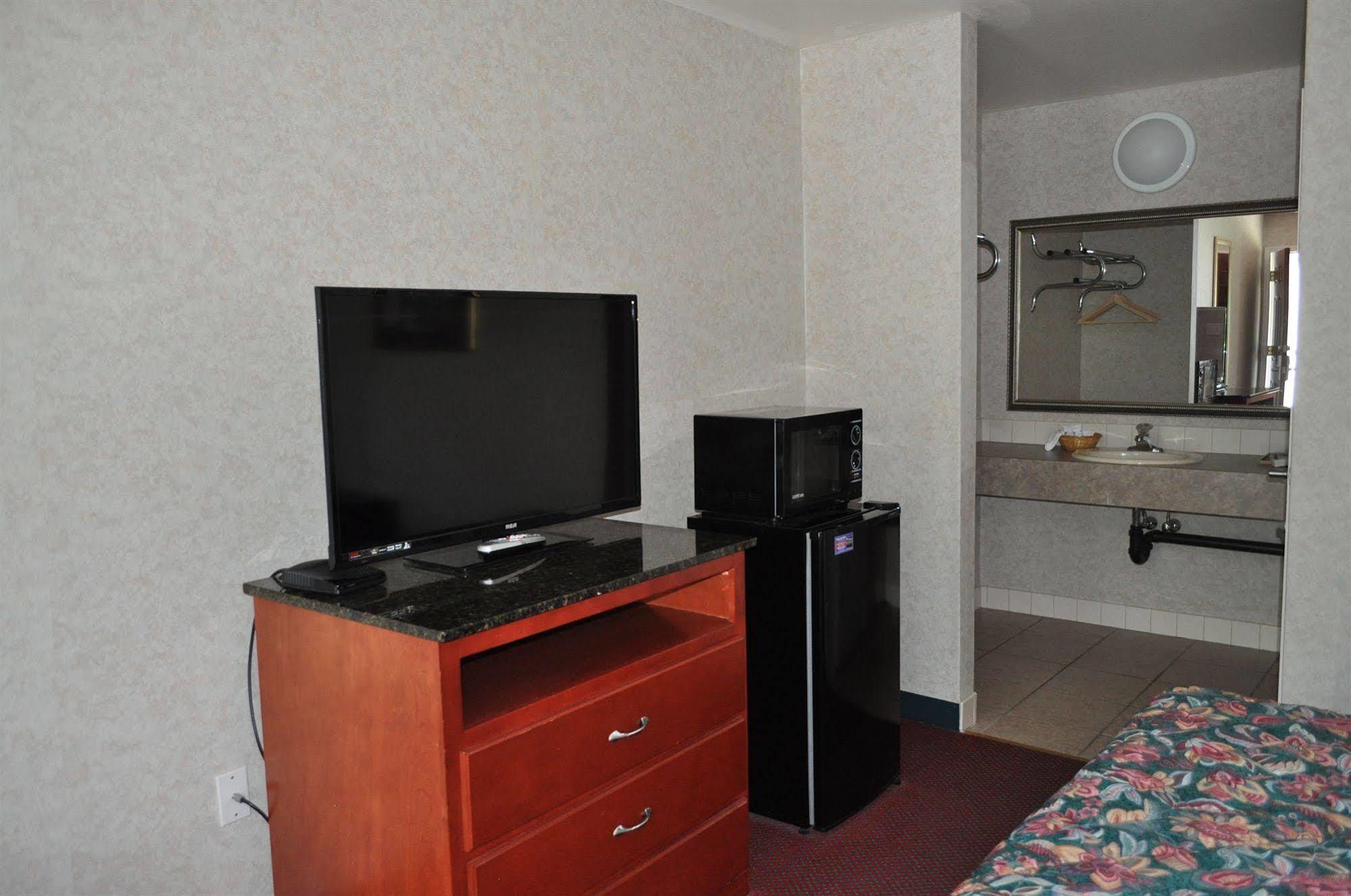 Atrium Inn & Suites Galloway Exterior foto