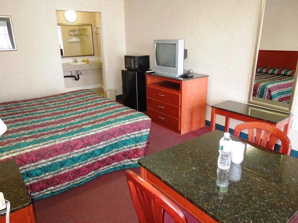 Atrium Inn & Suites Galloway Exterior foto